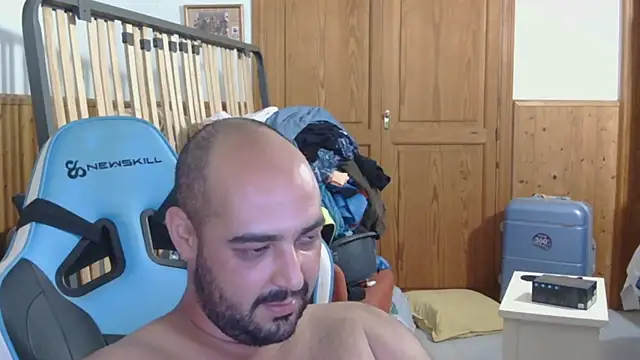 chicomallorca96 online show from August 2, 3:10 pm