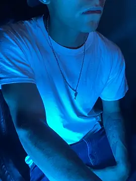 SkinnyHot444 online show from March 11, 10:22 am