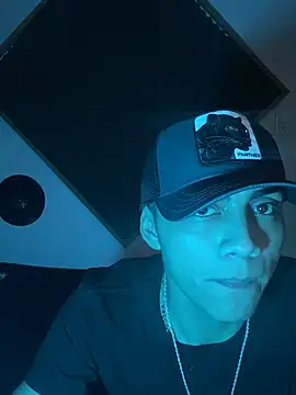 SkinnyHot444 online show from March 9, 2:21 pm