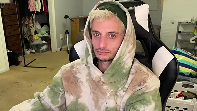 Dylansd online show from January 5, 10:29 pm