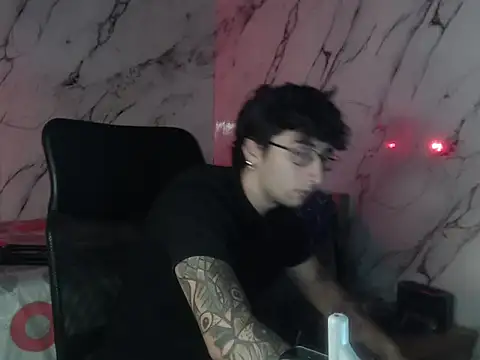 Dereck Dickson online show from March 20, 5:22 am