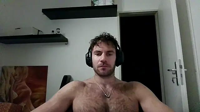 alpha-hunk online show from November 15, 5:26 pm