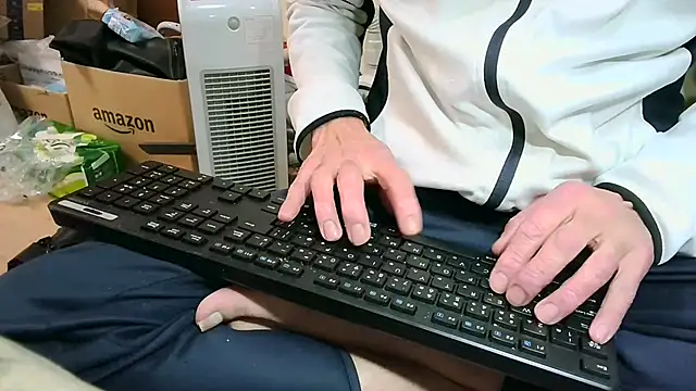 mama010-chan online show from December 14, 12:11 am