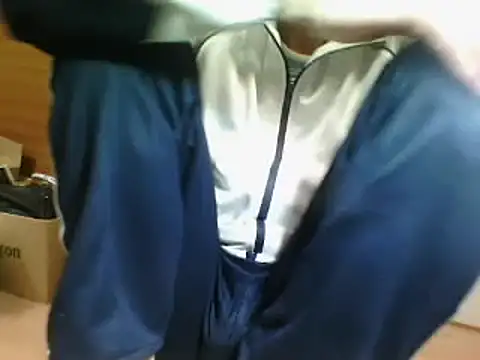 mama010-chan online show from December 3, 9:20 am