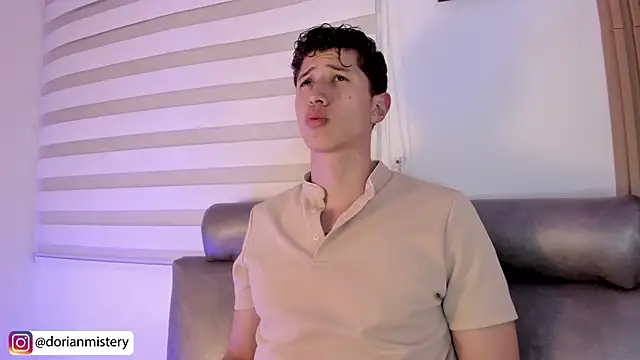 Dorianmistery2322  online show from April 1, 12:01 am