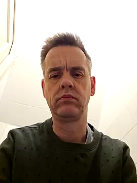 Hectorthyssen1 online show from January 9, 8:55 pm