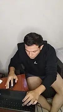 miketripi420 online show from April 3, 11:51 am