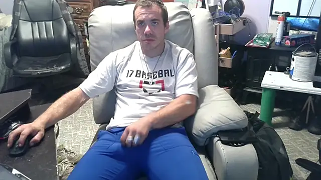 ScubaStevex online show from October 25, 6:53 pm