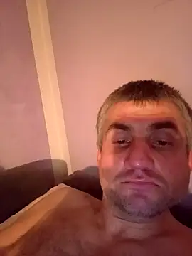 Gotowy40 online show from October 28, 3:09 am