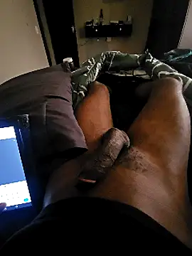 Snapshot of blacksexyg chatting on February 19, 9:28 am blacksexyg online show from February 19, 9:28 am