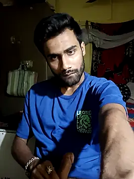 Skinny Bigass 23 online show from March 21, 7:35 pm