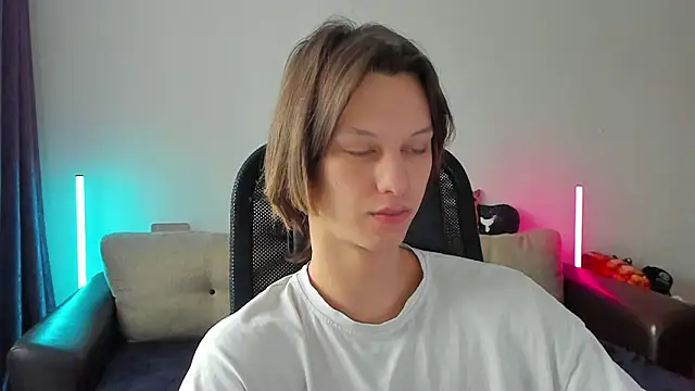 Ostin meow online show from March 19, 3:54 am