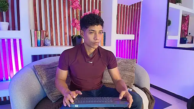 wagz online show from April 18, 7:29 pm