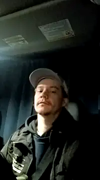 ChuckyyDee online show from December 20, 9:32 am