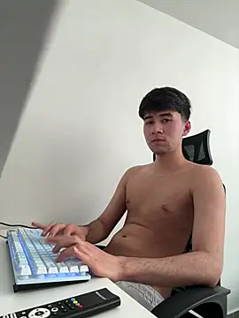 Whike Dark online show from April 8, 10:29 pm