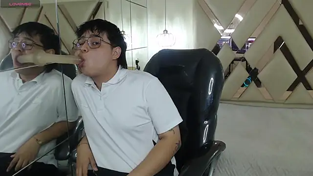 AndrewPherson online show from January 26, 3:36 pm