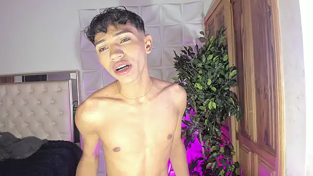 im sebaslopez online show from October 24, 11:34 am