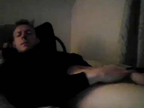 irishballs32 online show from December 7, 8:27 pm