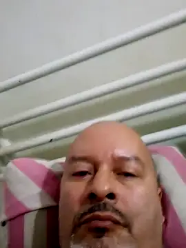 Juan 45 online show from June 24, 1:25 pm