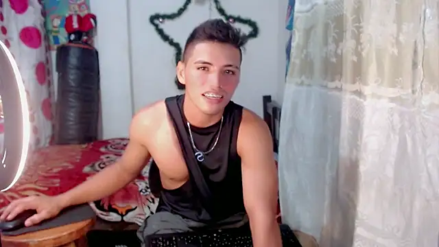 danilo302209 online show from December 20, 10:54 pm