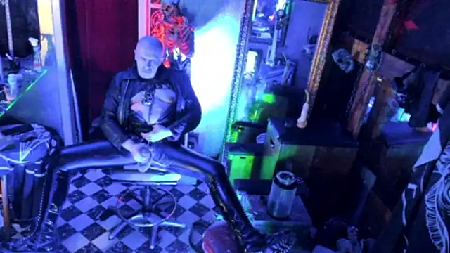 BULGEDEMON online show from May 8, 2:34 am