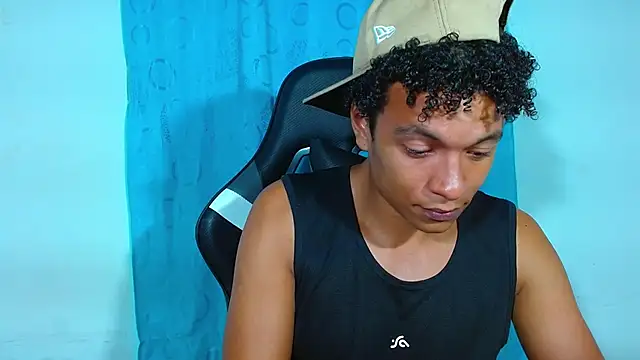 Black Diamon  online show from March 13, 7:09 am