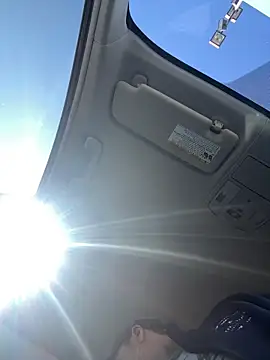 Snapshot of _magictouch_ chatting on March 3, 6:07 pm  magictouch  online show from March 3, 6:07 pm