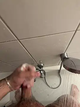 Loco42- online show from April 23, 8:00 pm