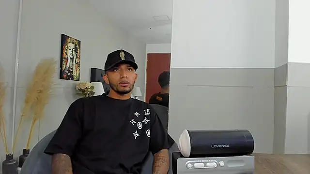 Robin Rief online show from February 1, 3:52 am