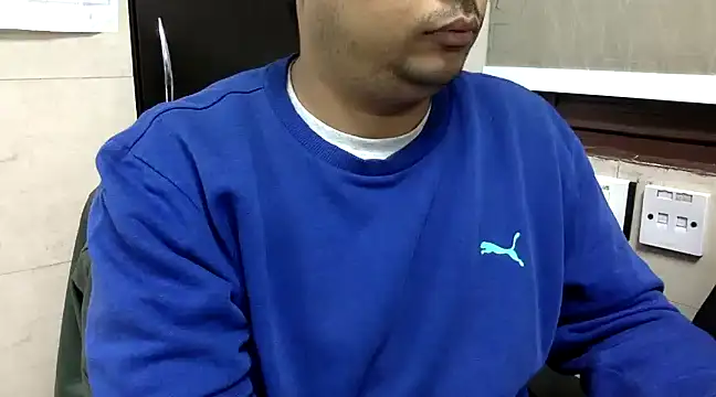 simpleguy1011 online show from December 28, 3:59 pm