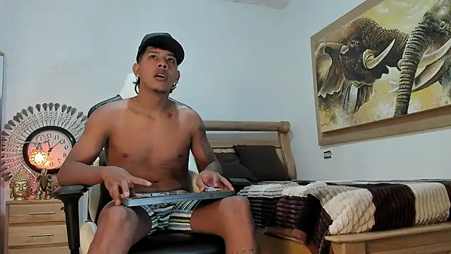 mr stiven  online show from March 22, 8:30 am