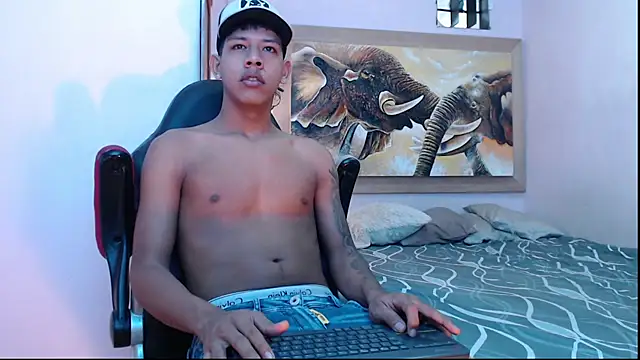 Snapshot of mr_stiven_ chatting on February 17, 2:42 am mr stiven  online show from February 17, 2:42 am