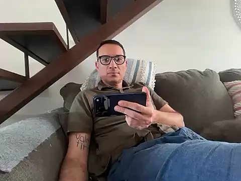 alex ruiz85 online show from June 5, 5:08 pm