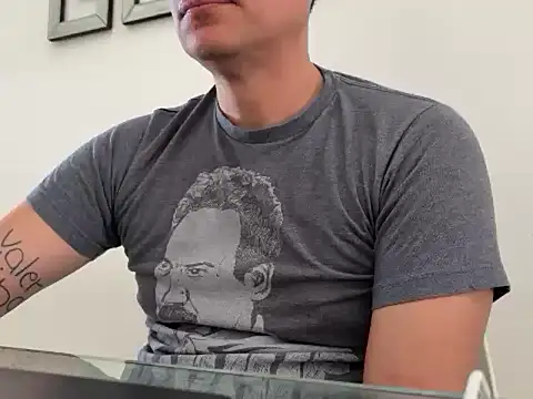 alex ruiz85 online show from July 16, 7:54 pm