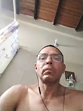 Alex011277 online show from October 4, 9:08 pm