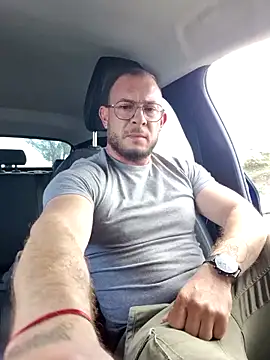 jourdinio13 online show from September 22, 12:26 pm