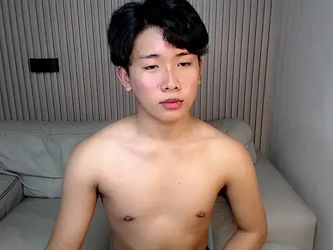 dangerzone0122 online show from April 20, 4:42 pm