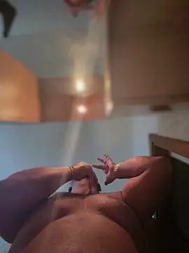 SecretlyDD online show from February 2, 9:41 am