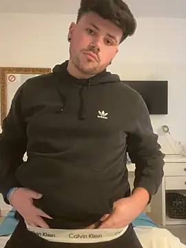 gayboooy nrw online show from March 31, 6:09 pm