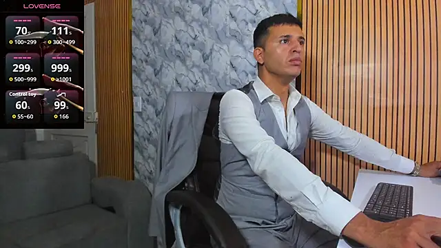 Hideintheoffice online show from January 7, 12:26 am