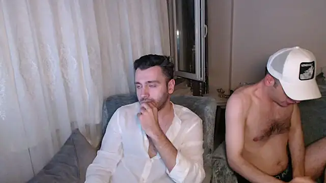 handsomeee04 online show from June 27, 10:59 pm