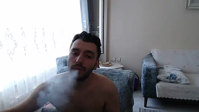 handsomeee04 online show from June 18, 12:21 pm