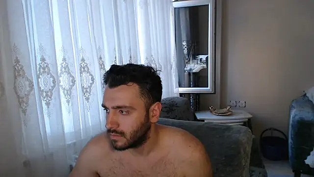 handsomeee04 online show from June 25, 5:17 pm