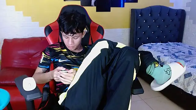 andy dan18 online show from September 16, 8:20 pm