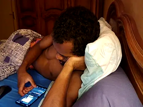 Snapshot of liveblackman chatting on October 31, 11:30 pm liveblackman online show from October 31, 11:30 pm