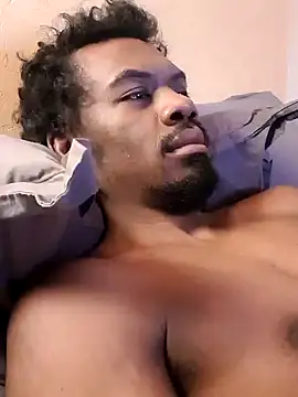 Snapshot of liveblackman chatting on December 22, 1:23 am liveblackman online show from December 22, 1:23 am