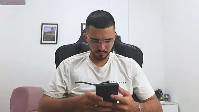 Massimoo 07 online show from January 6, 3:38 pm