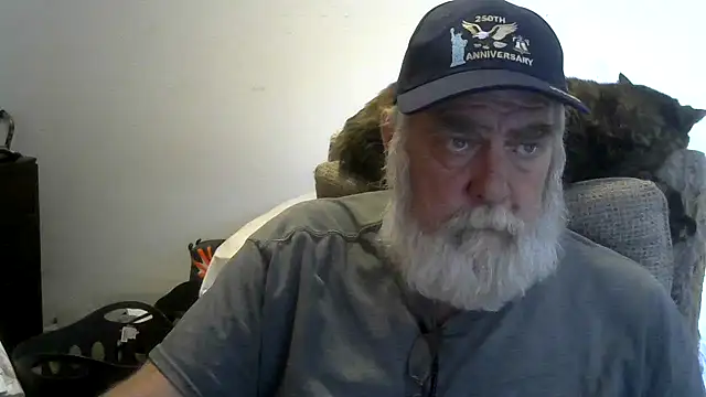 viejo oso online show from April 19, 8:22 pm