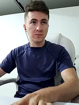 Snapshot of MrBelac chatting on February 18, 12:48 am MrBelac online show from February 18, 12:48 am