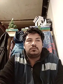 hotleon127 online show from April 20, 8:00 pm